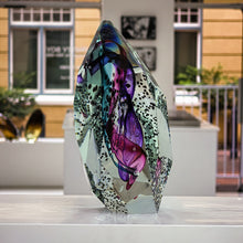 Load image into Gallery viewer, Obelisk Objet
