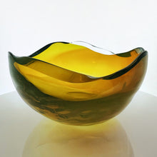 Load image into Gallery viewer, Sculpted Carved Rim Bowl
