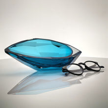 Load image into Gallery viewer, Crystal Cut Objet Vessel
