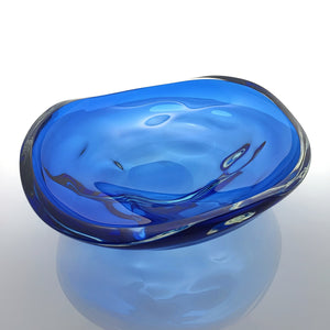 Waved Rim Sculpted Bowl