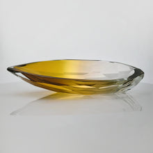 Load image into Gallery viewer, Cut &amp; Polished Vessel
