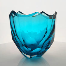 Load image into Gallery viewer, Glacier Cut Bowl
