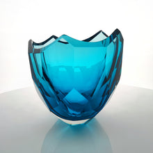 Load image into Gallery viewer, Glacier Cut Bowl
