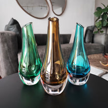 Load image into Gallery viewer, Mini Silhouette Vase Trio
