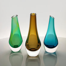 Load image into Gallery viewer, Mini Silhouette Vase Trio
