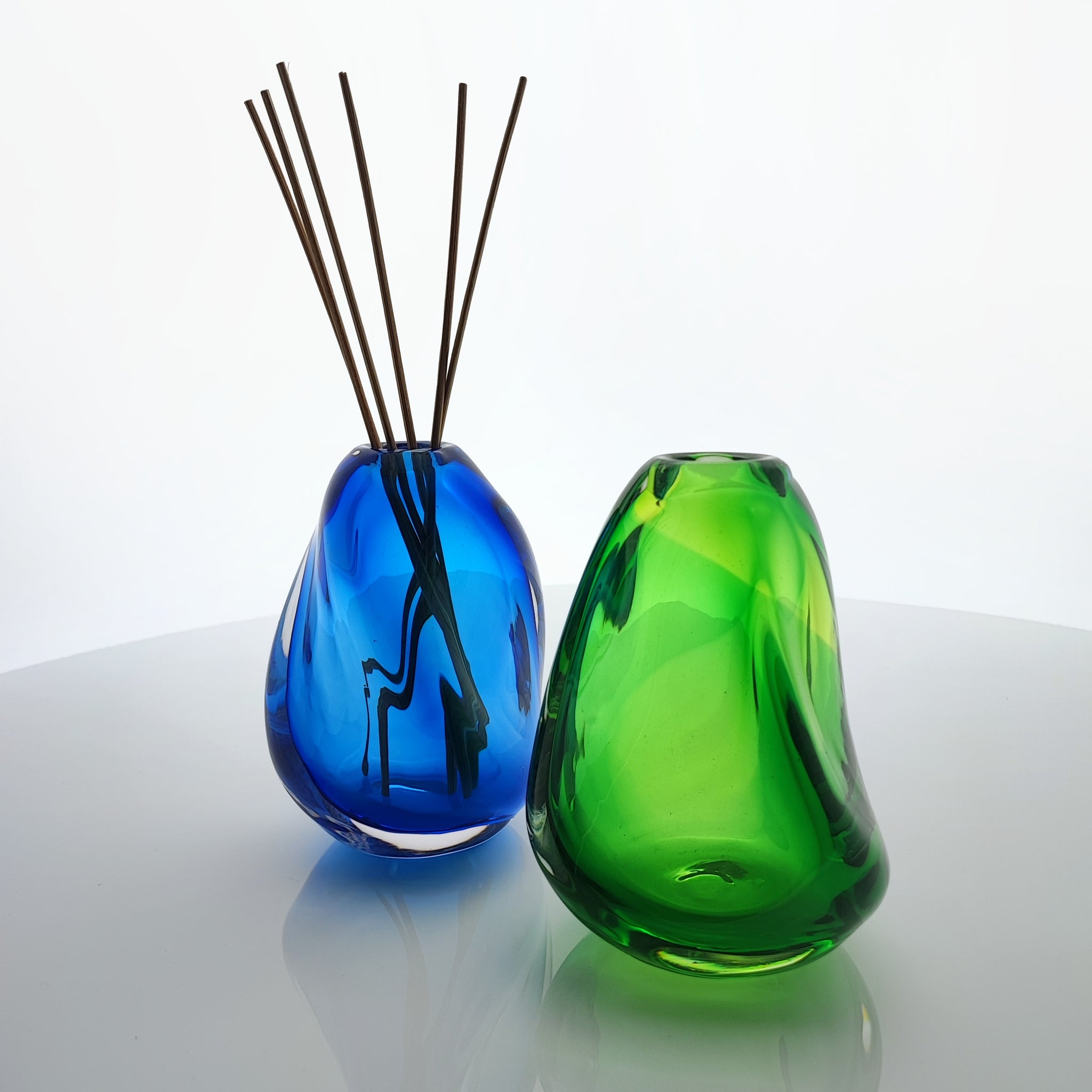 Twist Diffuser Vase Pairing – David Reade Glass Art