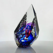Load image into Gallery viewer, Obelisk Objet
