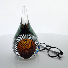 Load image into Gallery viewer, Paperweight Objet
