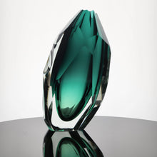 Load image into Gallery viewer, Stōr Glacier Vase (Large)
