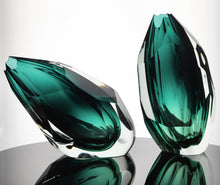 Load image into Gallery viewer, Stōr Glacier Vase (Large)
