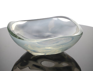 Waved Rim Sculpted Bowl