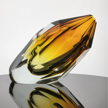 Load image into Gallery viewer, Stōr Glacier Vase (Large)
