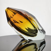 Load image into Gallery viewer, Stōr Glacier Vase (Large)
