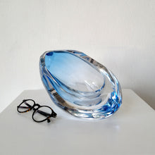 Load image into Gallery viewer, Cut &amp; Polished Objet Vessel
