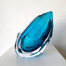 Load image into Gallery viewer, Glacier Vase

