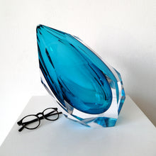Load image into Gallery viewer, Glacier Vase
