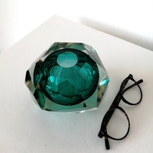 Load image into Gallery viewer, Glacier Cut Votive
