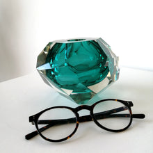 Load image into Gallery viewer, Glacier Cut Votive
