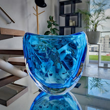 Load image into Gallery viewer, Sculpted Free Form Vase
