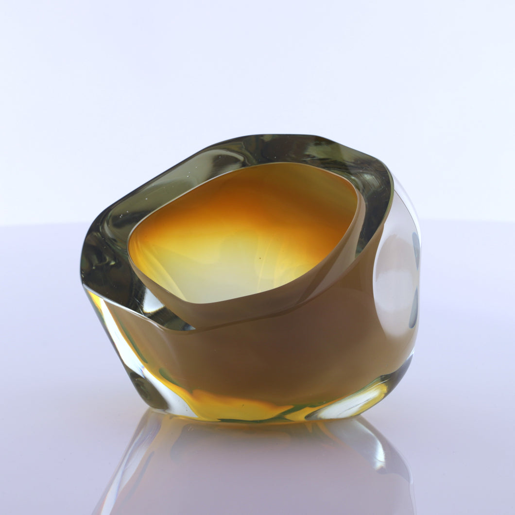 Cut & Polished Rim Vessel