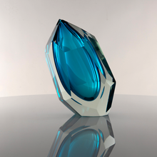 Load image into Gallery viewer, Glacier Vase
